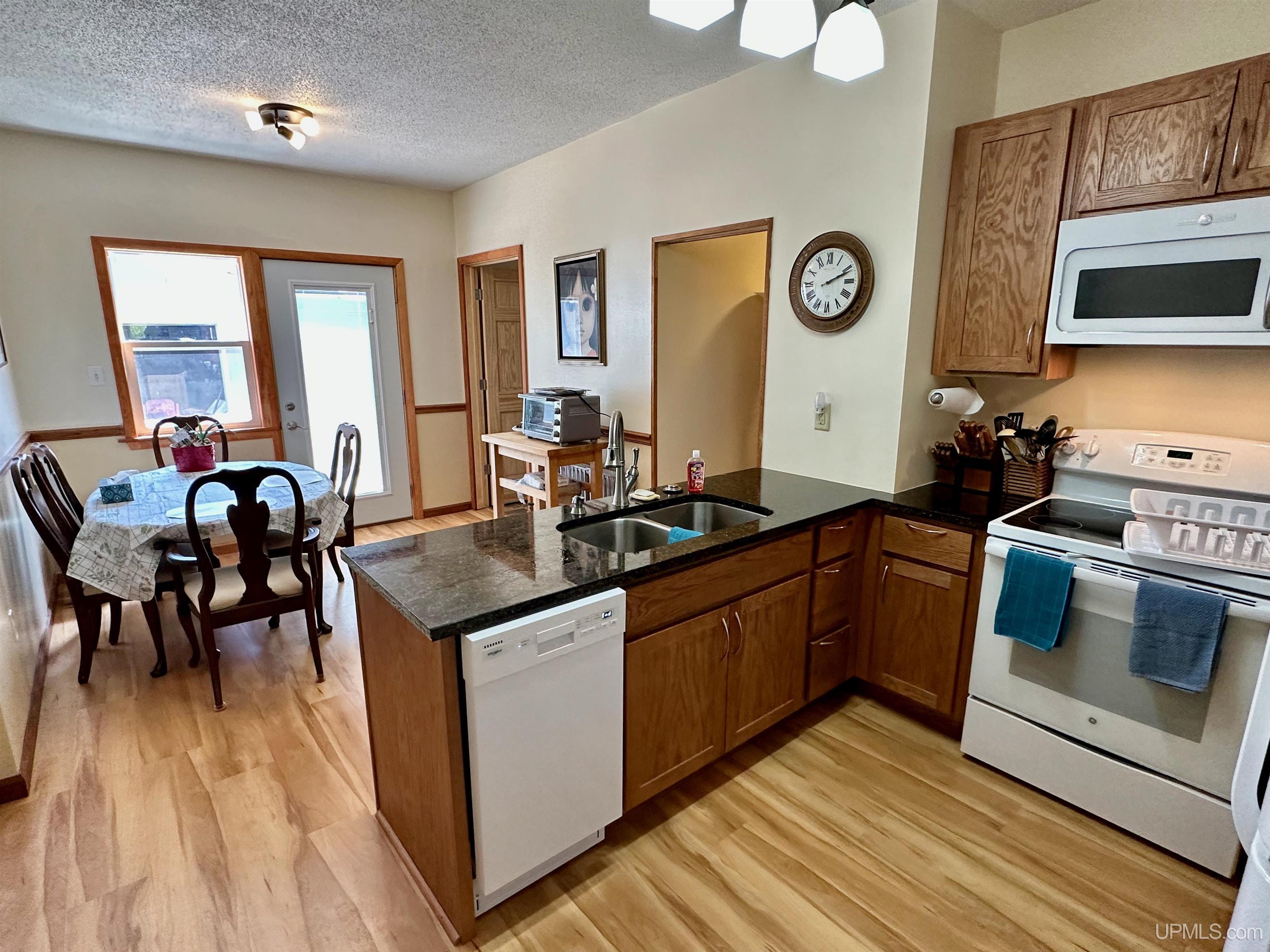 109 Bancroft Street Ishpeming, MI 49849 - Photo 2 of 23 Gallery Image 2