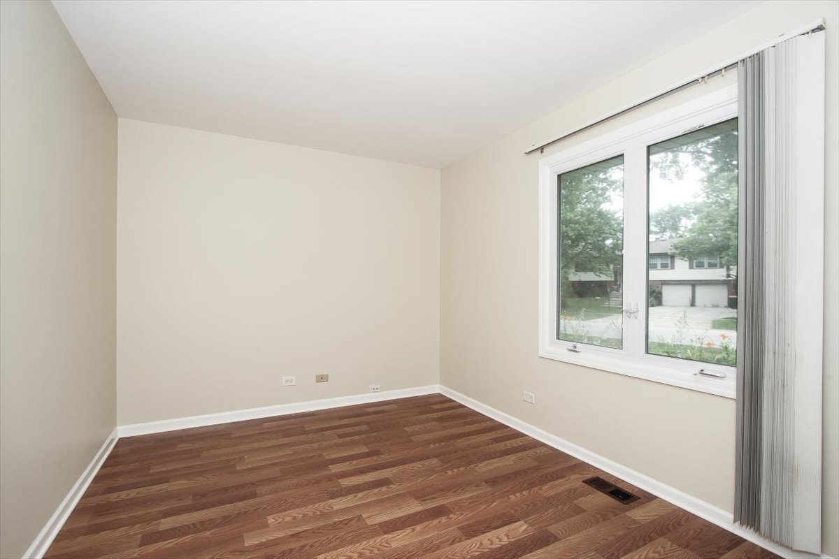 1475 Rosedale Lane Hoffman Estates, IL 60169 - Photo 17 of 25