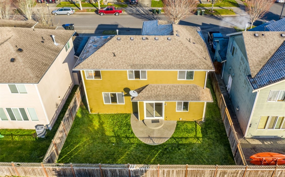 7349 Radius Loop Southeast Lacey, WA 98513 - Photo 3 of 25 Gallery Image 3