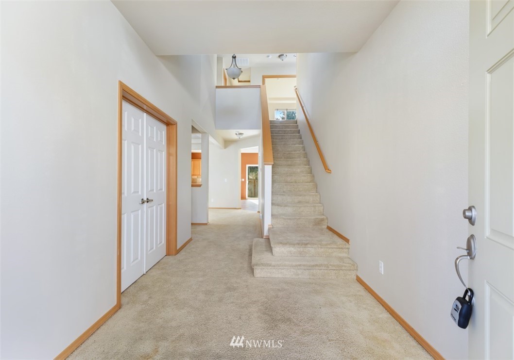 7349 Radius Loop Southeast Lacey, WA 98513 - Photo 9 of 25 Gallery Image 9