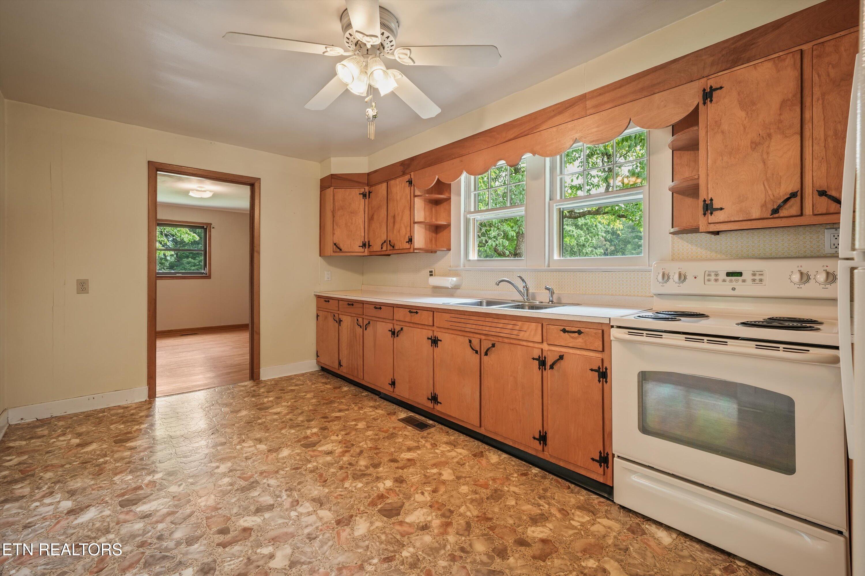8124 Bell Road Knoxville, TN 37938 - Photo 24 of 38 20-8124 Bell Rd27