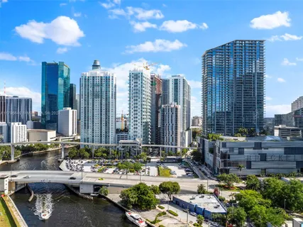 $699,000 | 41 Southeast 5th Street, Unit 1601, Miami, FL 33131