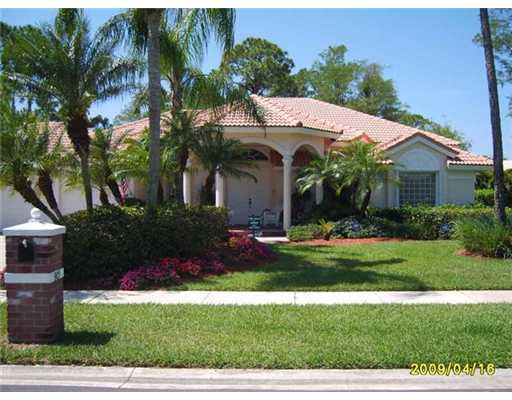 905 Cedar Cove Road Wellington, FL 33414 - Photo 1 of 16 Primary Photo