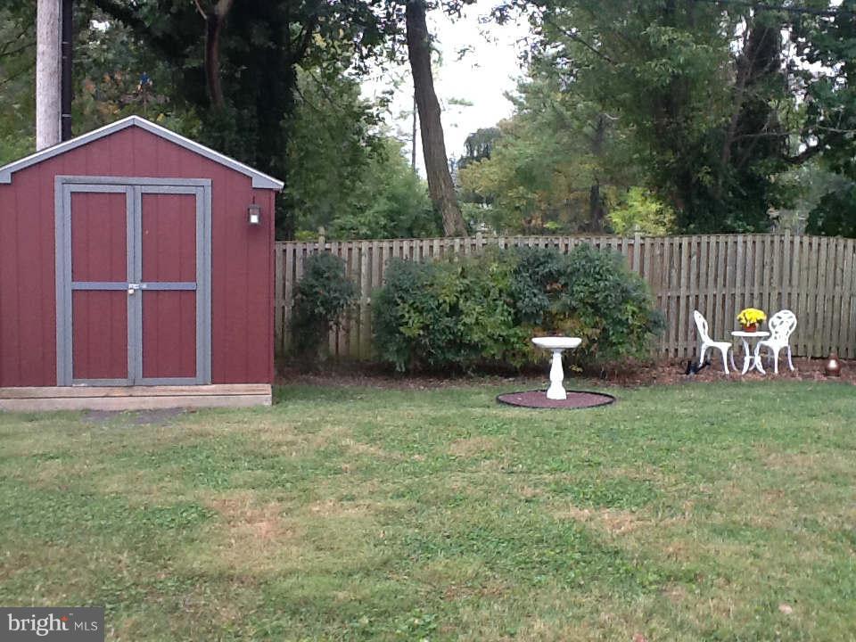 605 Southmont Road Baltimore, MD 21228 - Photo 4 of 22 Exterior (Rear)