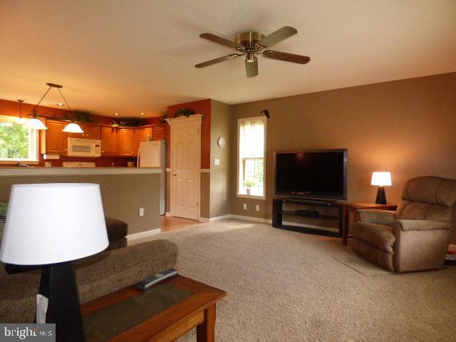 2308 Daisy Road York, PA 17402 - Photo 5 of 24