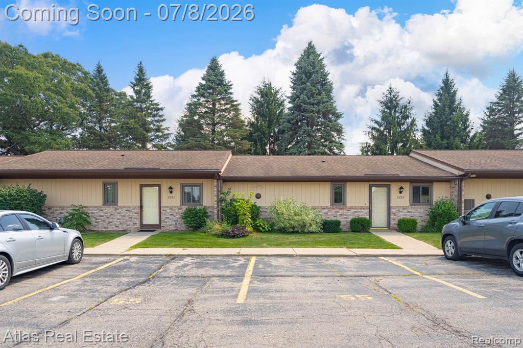 2255 North Milford Road Highland, MI 48357 - Photo 1 of 26