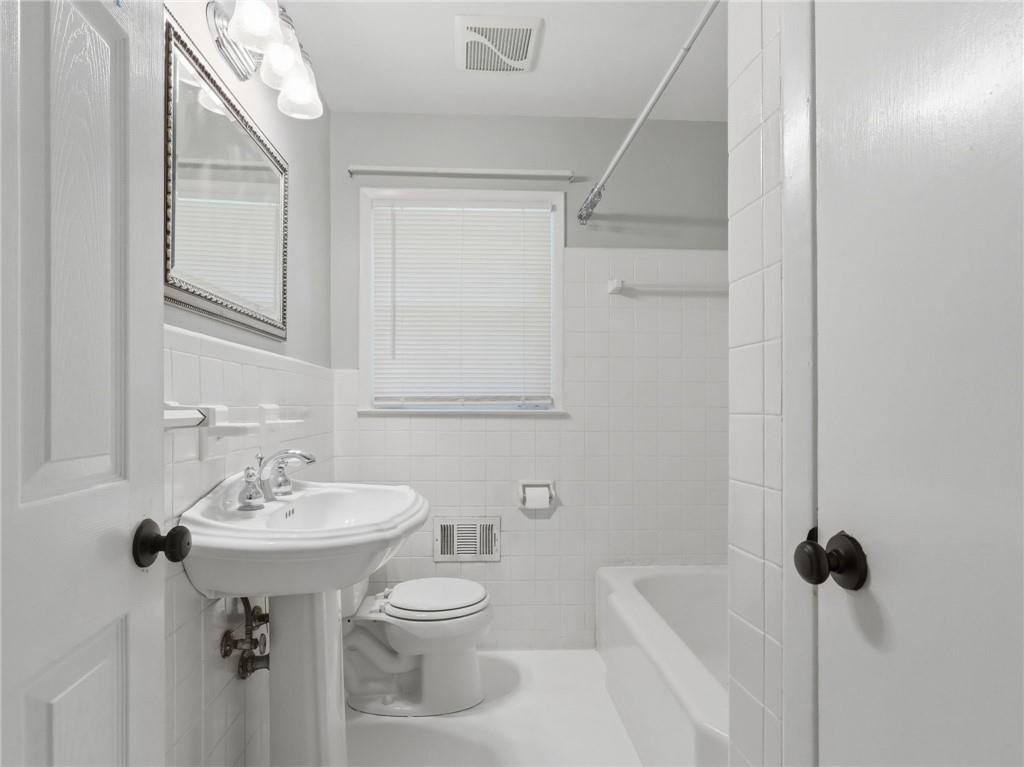 1111 North Valley Drive Decatur, GA 30033 - Photo 28 of 36