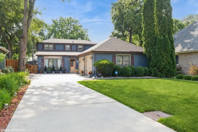 $329,900 | 18241 Gottschalk Avenue, Homewood, IL 60430