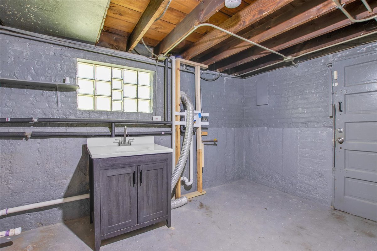 9824 South Escanaba Avenue Chicago, IL 60617 - Photo 28 of 30