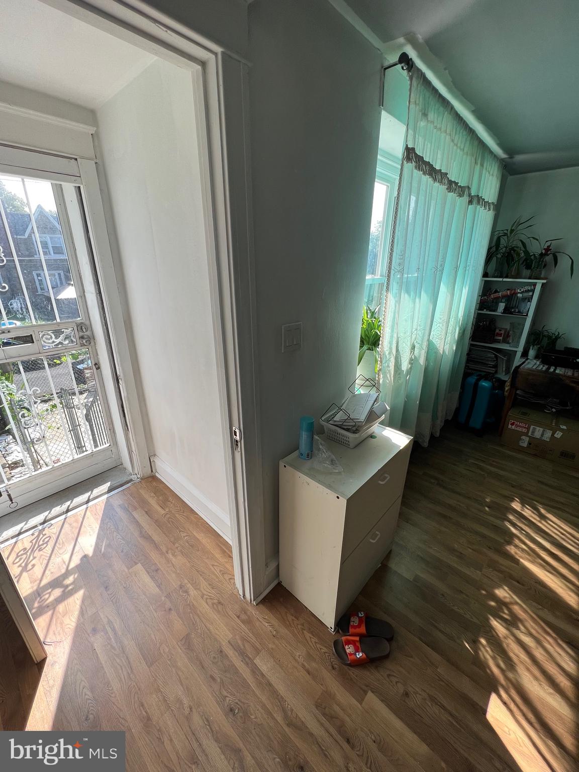 5222 Westford Road Philadelphia, PA 19120 - Photo 2 of 20 Gallery Image 2