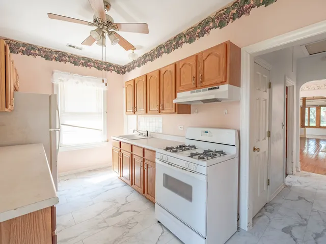 $259,900 | 10735 South Prospect Avenue, Chicago, IL 60643