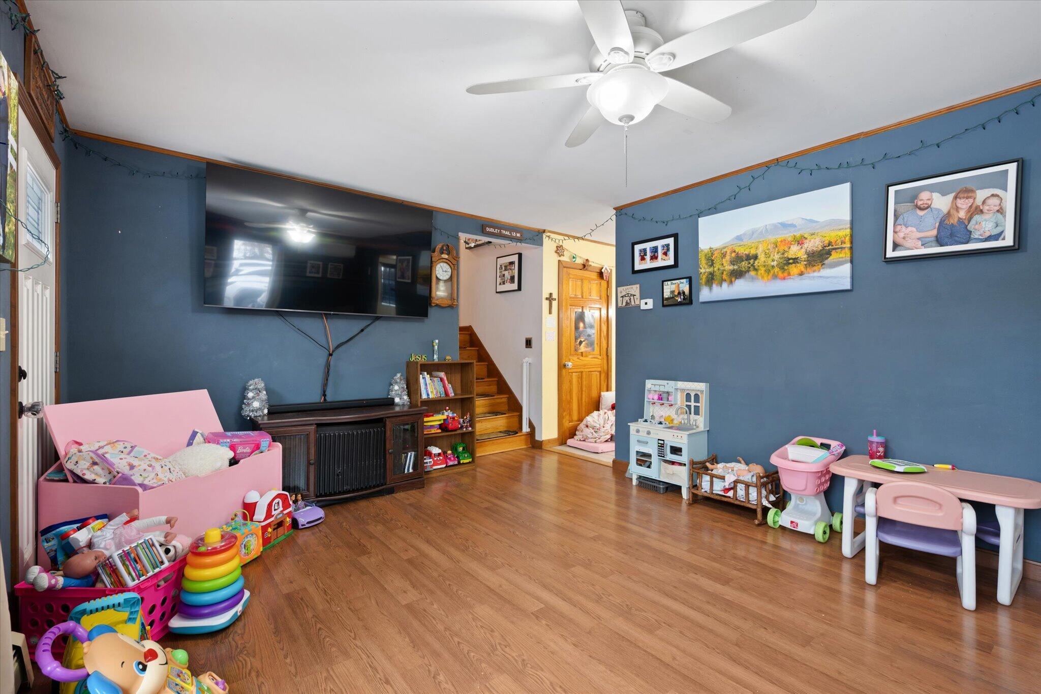 1130 Silver Lake Road Bucksport, ME 04416 - Photo 13 of 50 26-Living Room