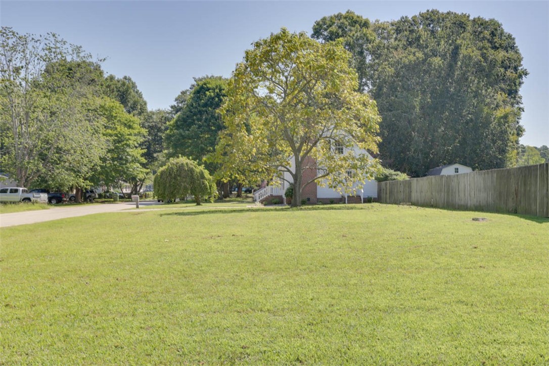 100 Quail Road Yorktown, VA 23692 - Photo 4 of 35