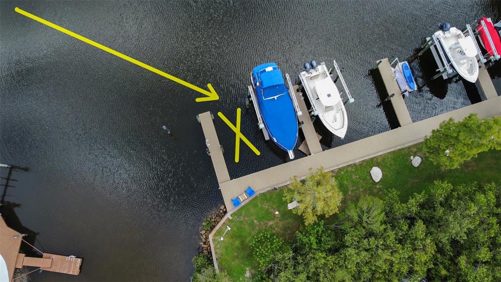 6517 Channelside Drive New Port Richey, FL 34652 - Photo 26 of 31 a view of an entryway with seating