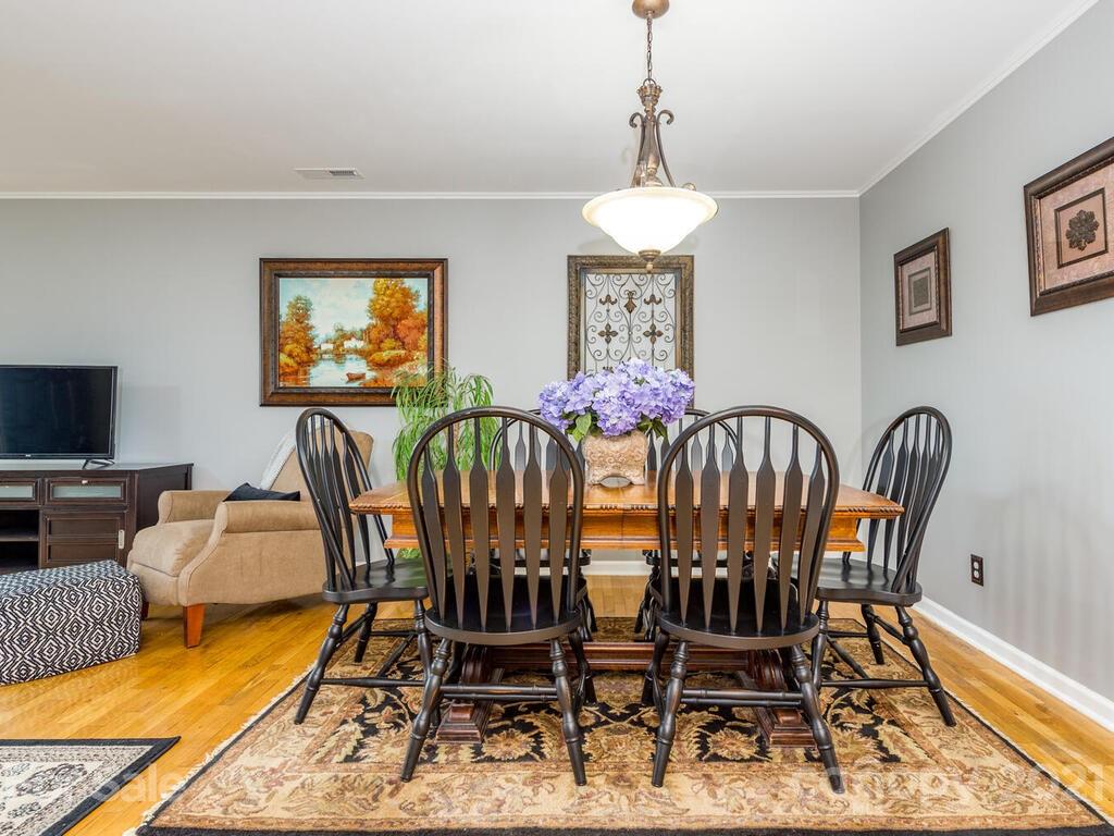 595 Hunters Ridge Road, Unit 20 Canton, NC 28716 - Photo 9 of 47 a view of a dining room with furniture