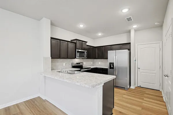 $2,100 | 3513 Cricket Drive, Denton, TX 76207