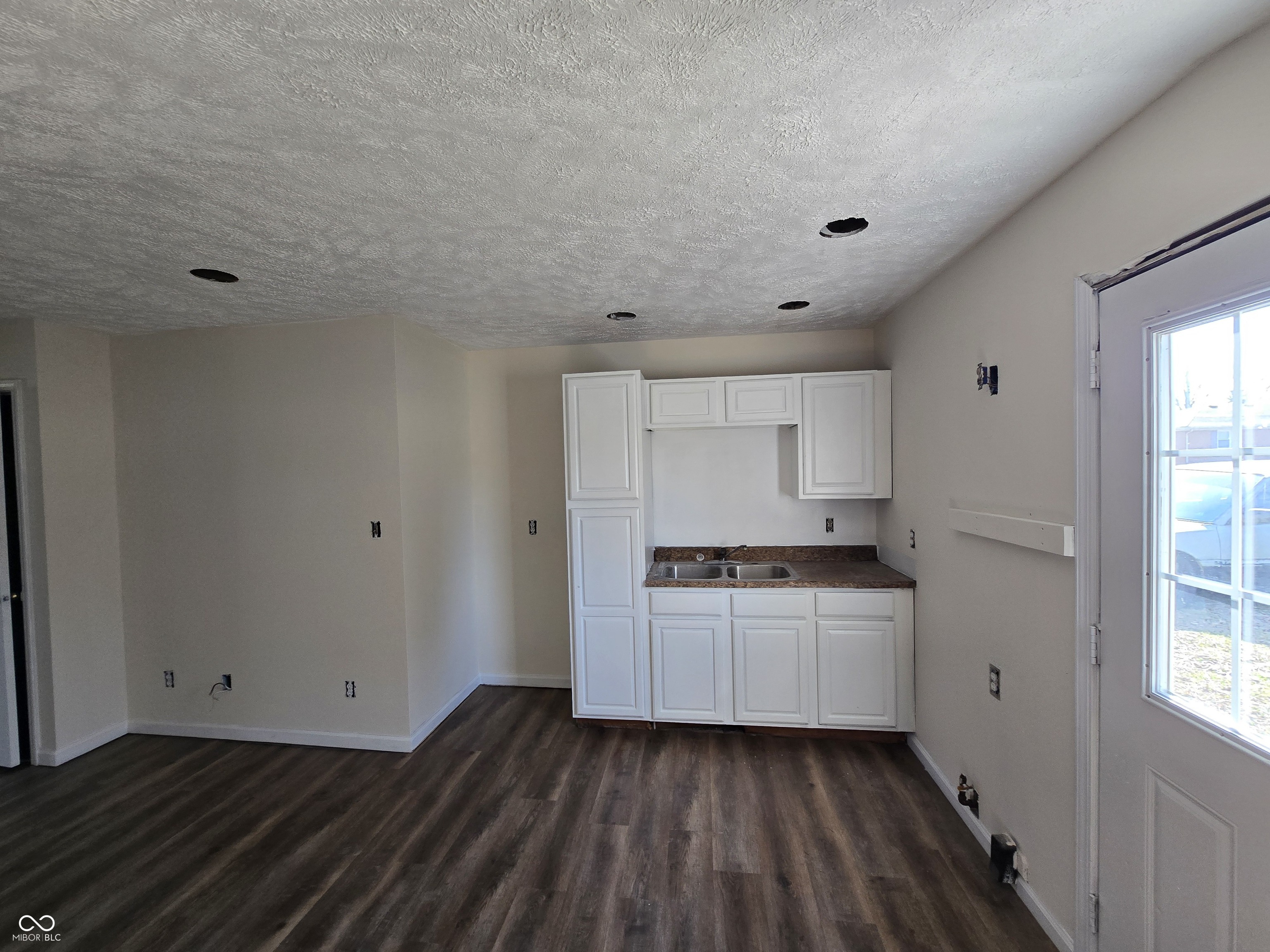 712 Ranike Drive Anderson, IN 46012 - Photo 2 of 7