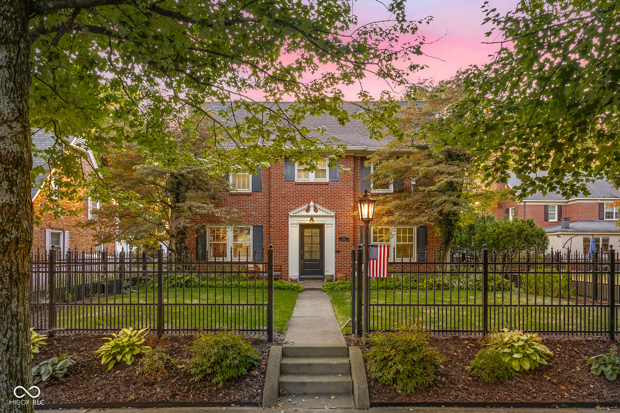 1712 Franklin Street Columbus, IN 47201 - Photo 1 of 62