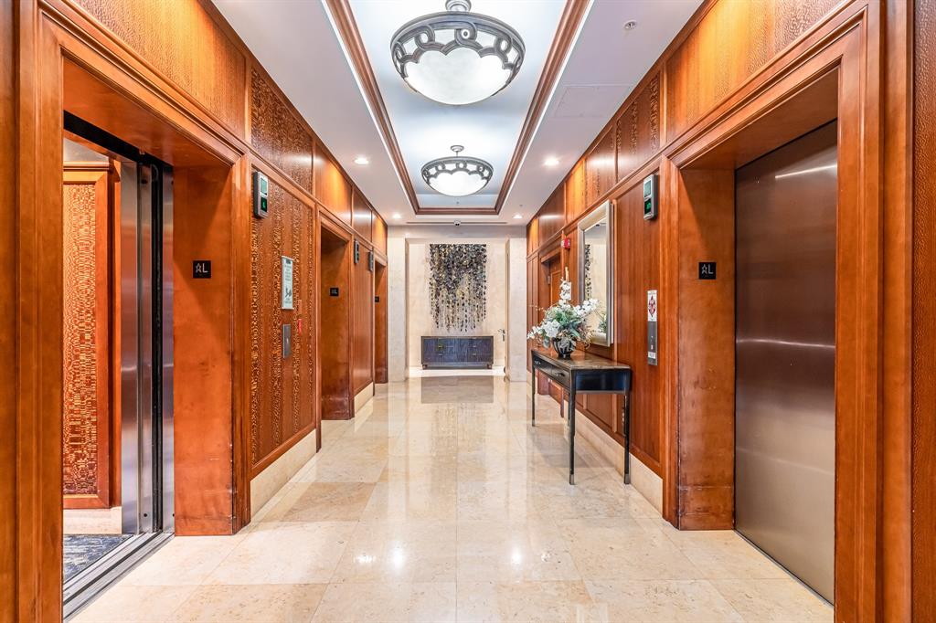 347 North New River Drive East, Unit 1510 Fort Lauderdale, FL 33301 - Photo 5 of 28 a view of a hallway with interior of the house