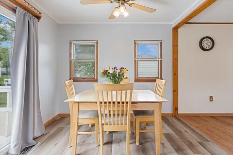 $349,990 | 121 Seton Place, Streamwood, IL 60107