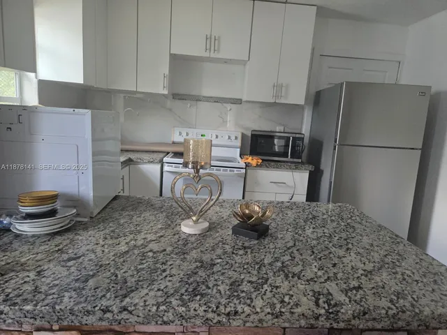 $450,000 | 2925 Northwest 96th Street, Miami, FL 33147