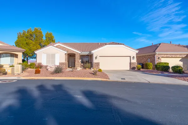 $590,000 | 1554 Poppy Hills Circle South, St. George, UT 84790