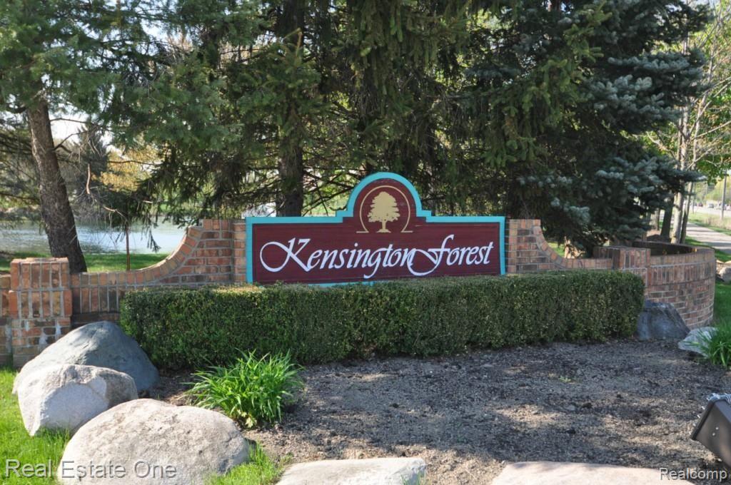 3295 Fulham Drive Rochester, MI 48309 - Photo 25 of 27 25.jpg