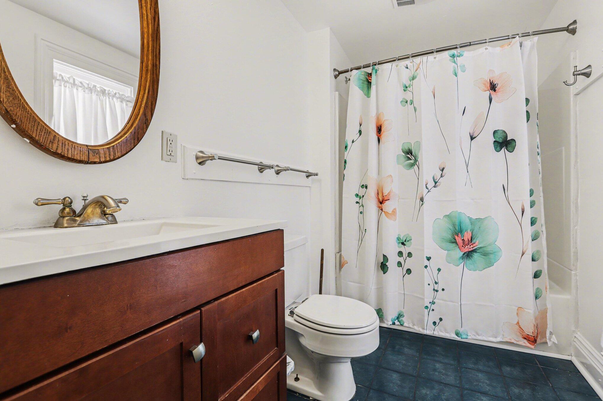 228 Jackson Street Mendon, MI 49072 - Photo 10 of 23 011_file_1688