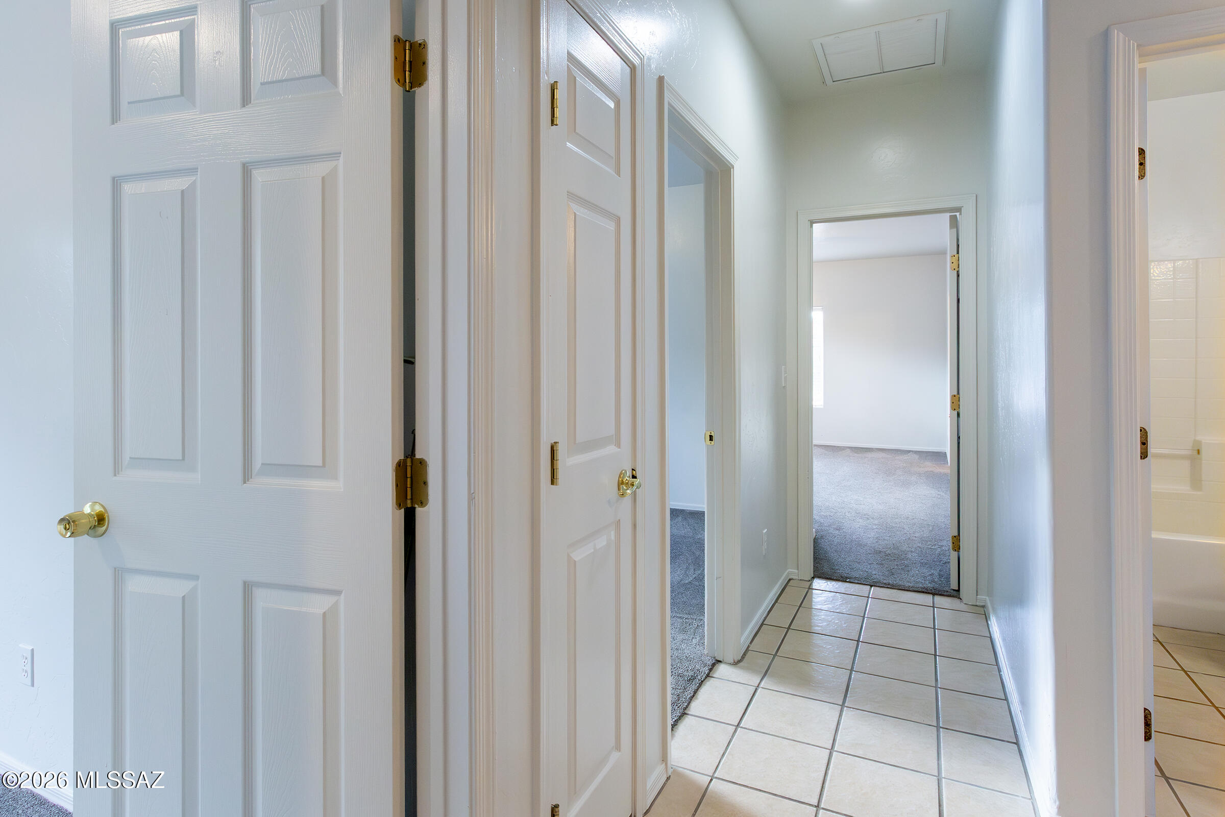 392 Falcon Court Rio Rico, AZ 85648 - Photo 19 of 49