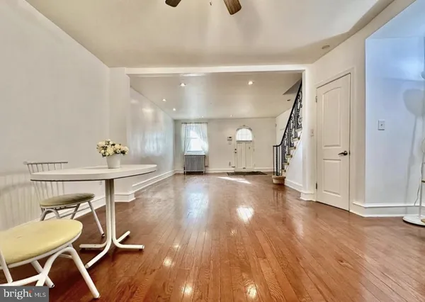 $2,100 | 329 Sanford Road, Upper Darby, PA 19082