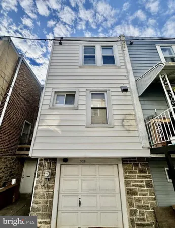$2,100 | 329 Sanford Road, Upper Darby, PA 19082