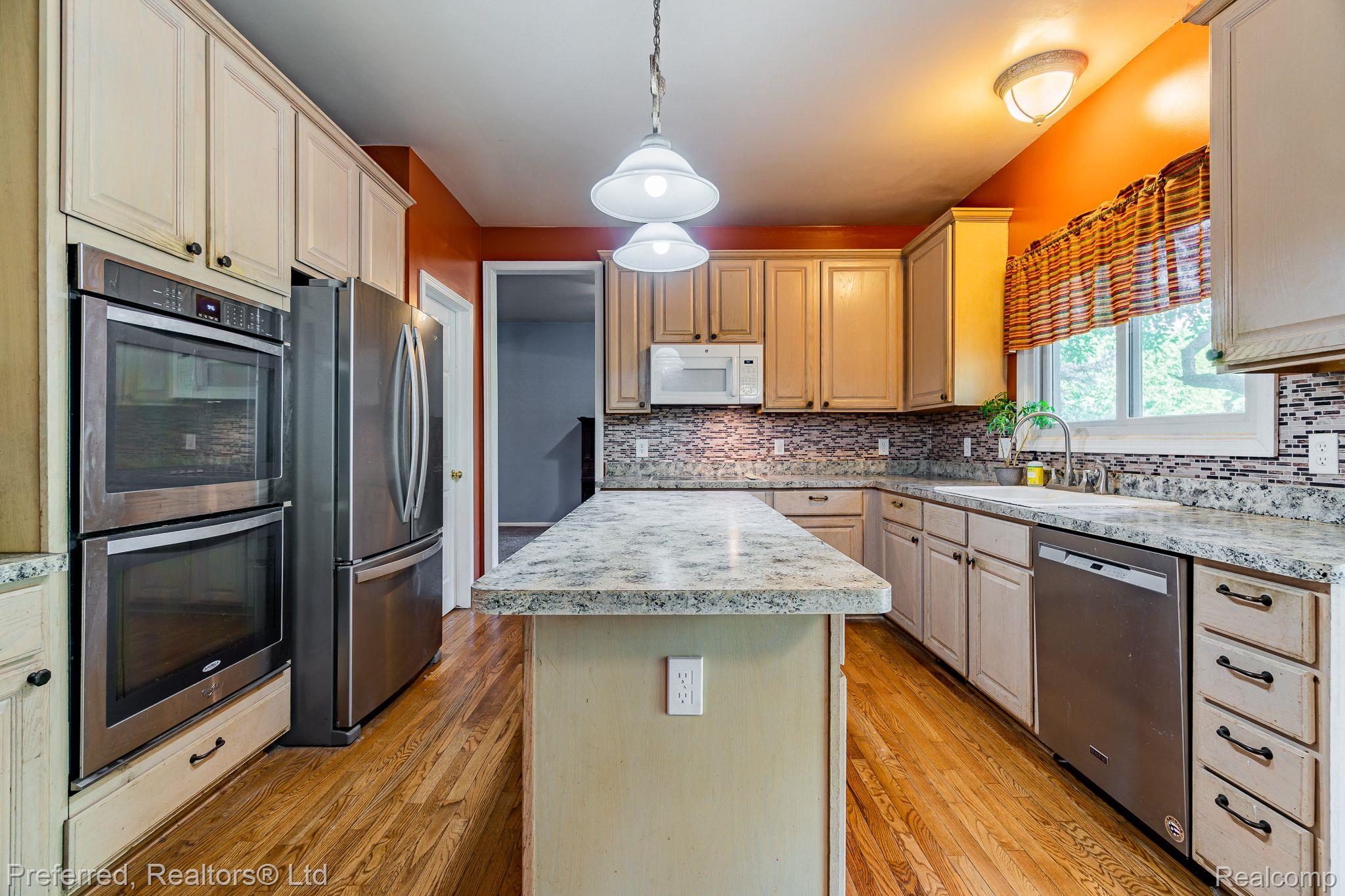 6994 Kennesaw Road Canton, MI 48187 - Photo 15 of 53 Gallery Image 15