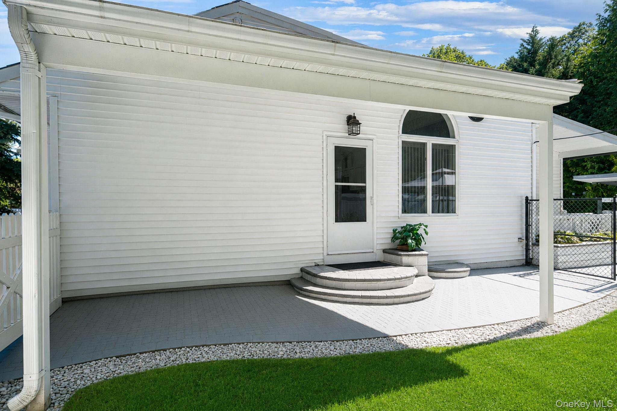 106 Craft Road Centereach, NY 11720 - Photo 41 of 44
