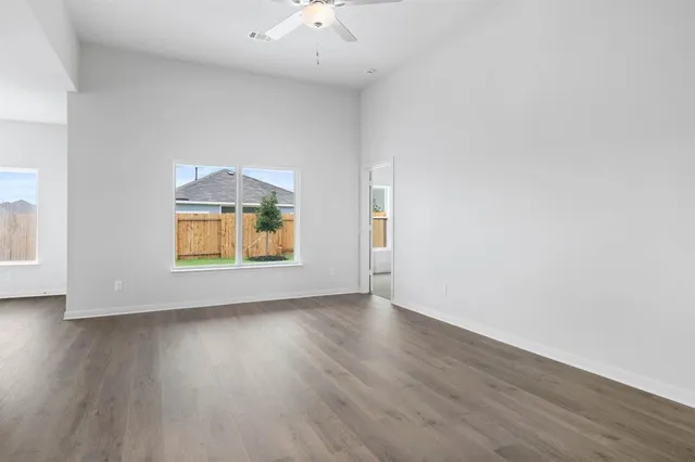 $2,075 | 1429 Woodwinds Drive, Fort Worth, TX 76140