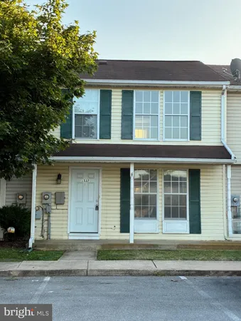 $1,625 | 1537 Violet Drive, Hagerstown, MD 21740