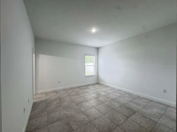 $1,950 | 6142 Southwest 154th Place Road, Ocala, FL 34473