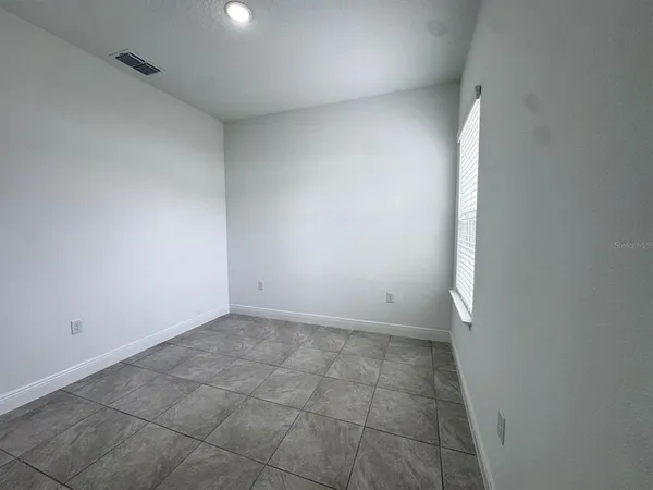 $1,950 | 6142 Southwest 154th Place Road, Ocala, FL 34473