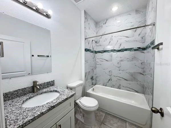 $1,950 | 6142 Southwest 154th Place Road, Ocala, FL 34473