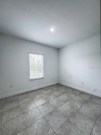 $1,950 | 6142 Southwest 154th Place Road, Ocala, FL 34473