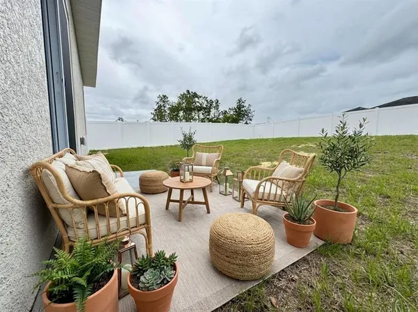 $1,950 | 6142 Southwest 154th Place Road, Ocala, FL 34473