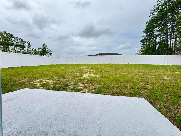 $1,950 | 6142 Southwest 154th Place Road, Ocala, FL 34473