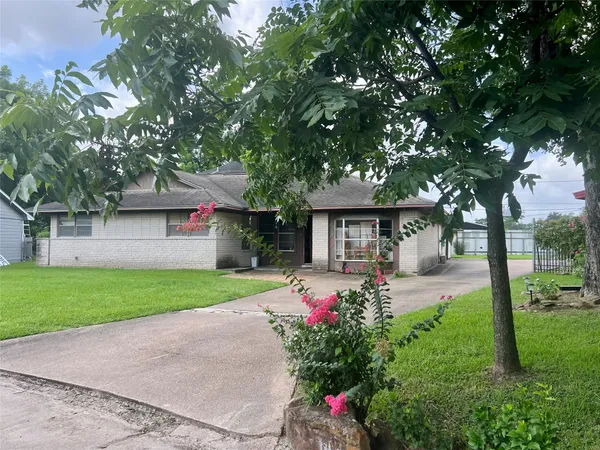 $239,900 | 139 West Wellington Street, Houston, TX 77076