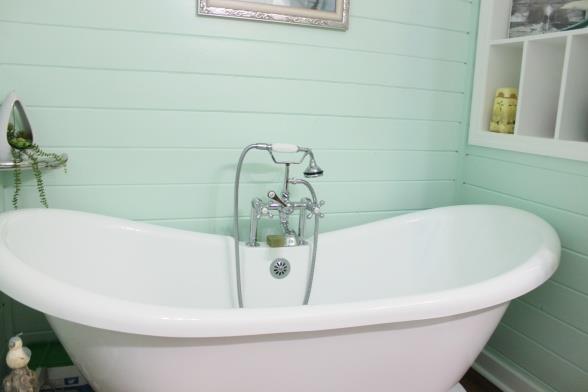 241 Antioch Road Clarksville, TN 37040 - Photo 11 of 28 Soaking Bathtub