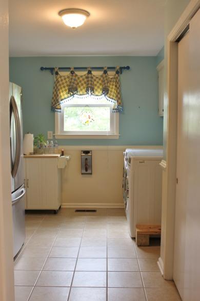 241 Antioch Road Clarksville, TN 37040 - Photo 9 of 28 Large Utility Room