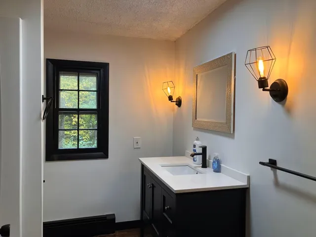 $380,000 | 45 Forest Lake Circle, Winchester, NH 03470