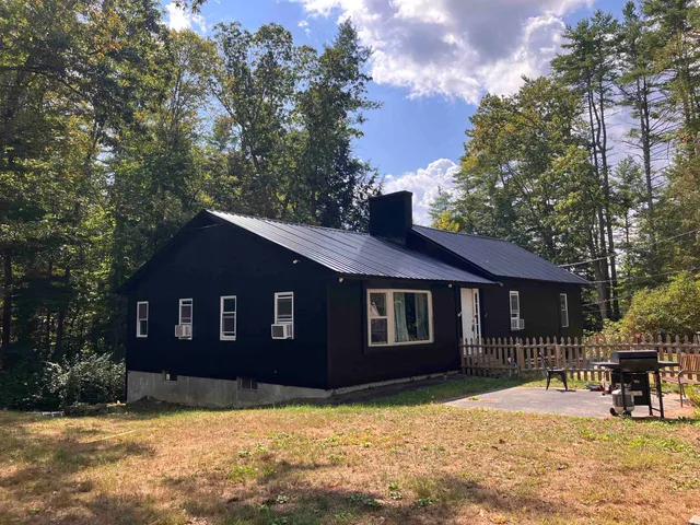 $370,000 | 45 Forest Lake Circle, Winchester, NH 03470