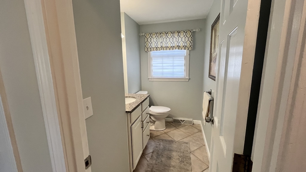 24 Pontiac Road Walpole, MA 02081 - Photo 25 of 25