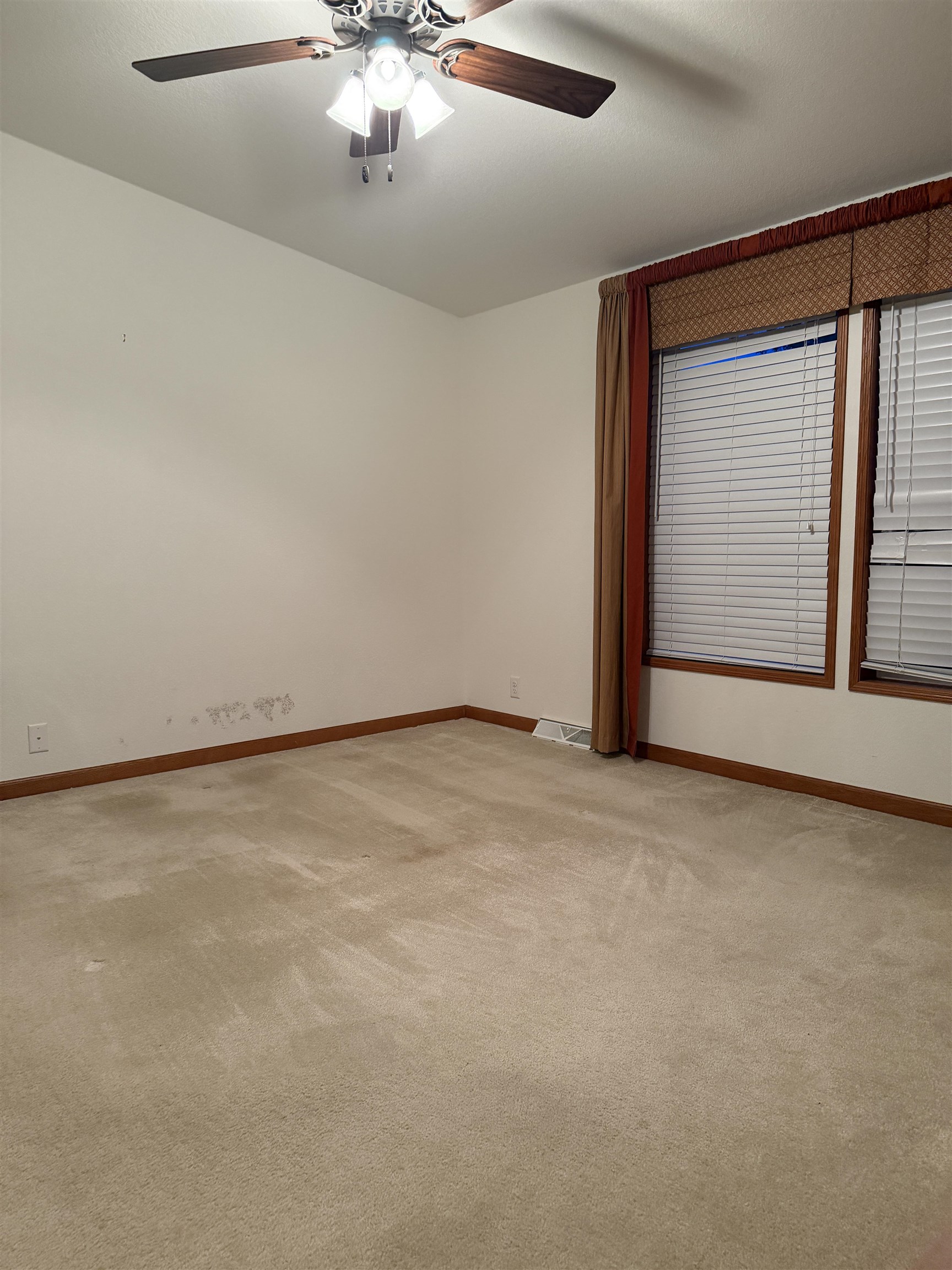 136 West J Street Casper, WY 82601 - Photo 4 of 16