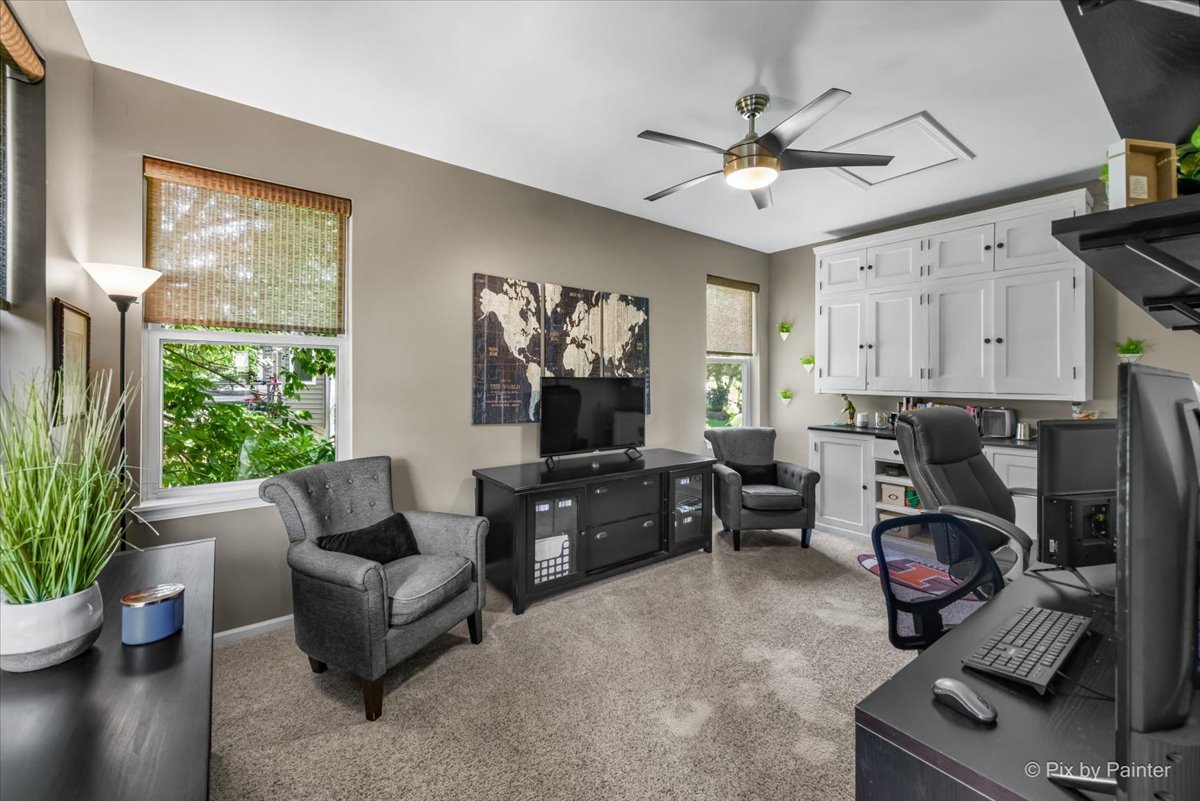 237 Foxford Drive Cary, IL 60013 - Photo 22 of 66 a living room with furniture and a window