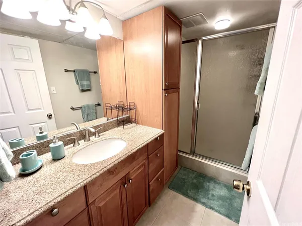 $235,000 | 2440 Kūhiō Avenue, Unit 507, Honolulu, HI 96815